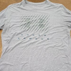 Under Armour Gray Short Sleeve Tee